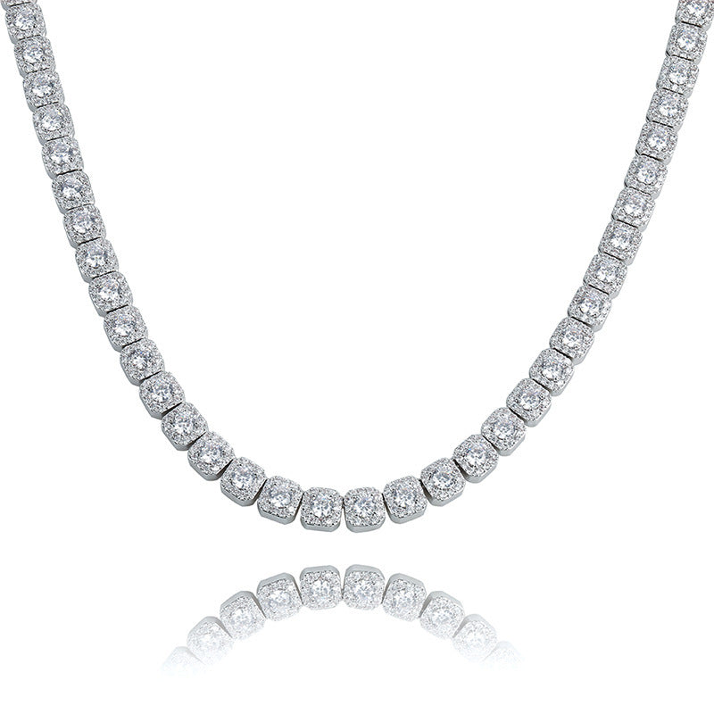 Collar de Ciruela de Circonitas – Estilo Plum Blossom Elegante