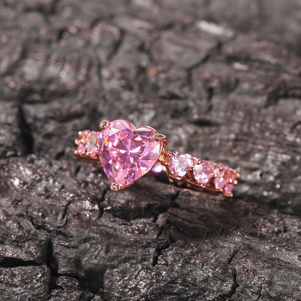 THE BLING KING Luxury New Fashion Iced Out Water Drop Pink Bling CZ Heart Rings For Girl Women Charm Valentine's Day Gift