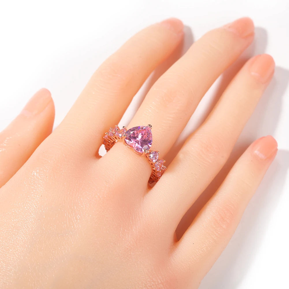 THE BLING KING Luxury New Fashion Iced Out Water Drop Pink Bling CZ Heart Rings For Girl Women Charm Valentine's Day Gift