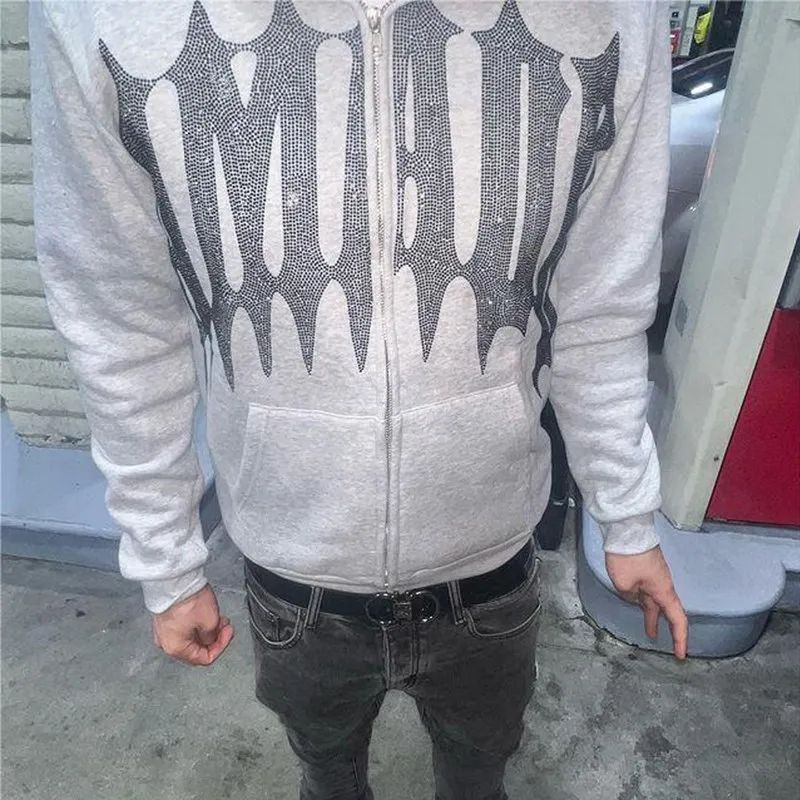 Sudadera con Capucha y Rhinestones – Moda Streetwear