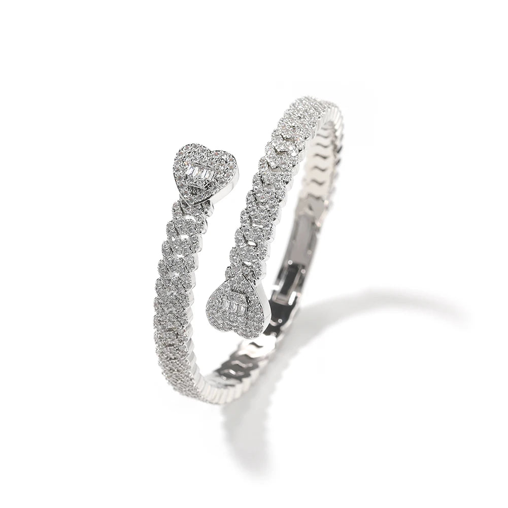 Pulsera Corazón Ice Out Estilo Cubano – Circonitas Baguette Lujo Mujer