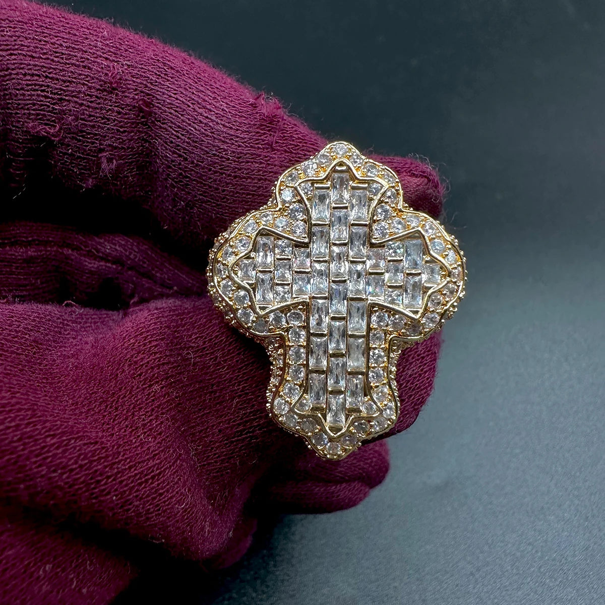 Anillo Trap Iced Out – Brilla con Flow con Circonitas AAAAA 💎🔥