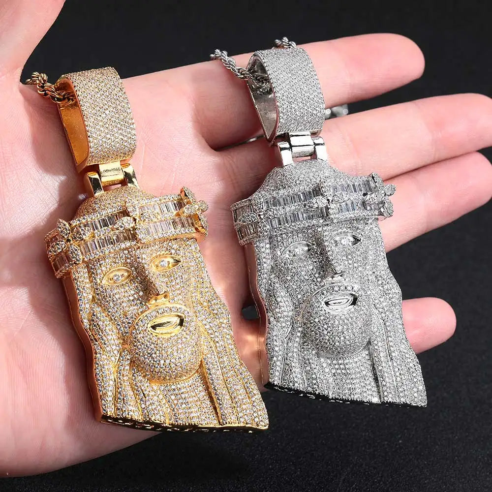 Colgante Grande Jesús con Corona de Flores y Circonitas – Collar Bling Hip Hop