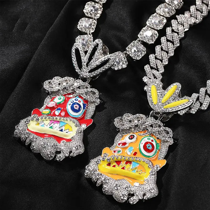 Colgante cartoon Iced Out multicolor con CZ 5A estilo Travis Scott
