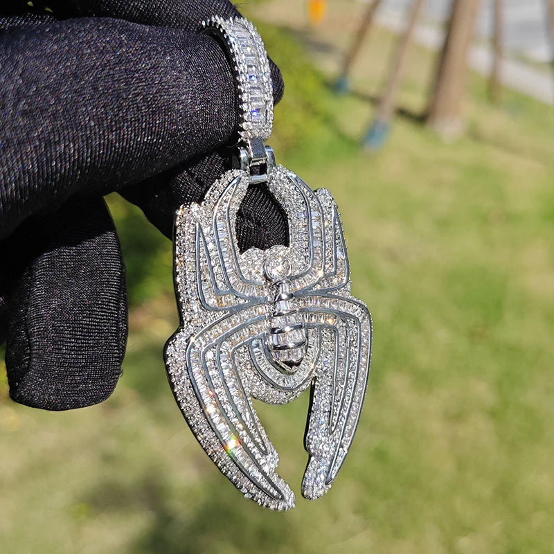 Colgante Ice Out de araña con circonitas cúbicas 5A+ para hombre, estilo hip hop trap, en dorado y plateado.
