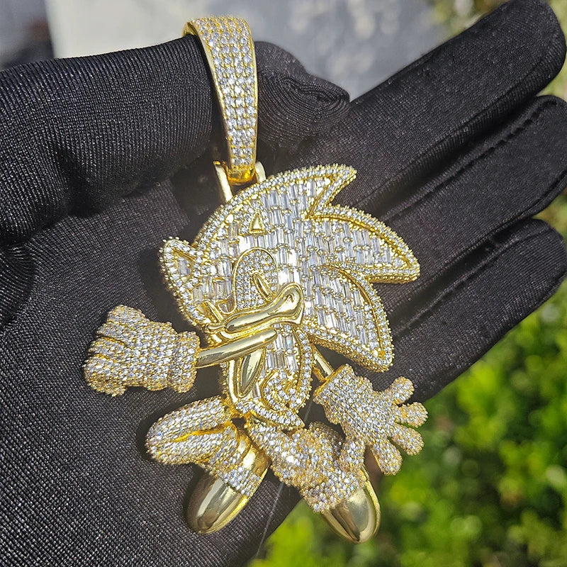 Colgante Sonic Iced Out CZ 5A+ estilo trap en azul, dorado o plateado