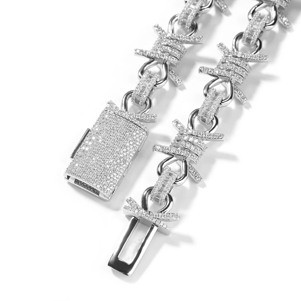 Collar Ice Out con diseño de alambre de espino y circonitas baguette de 19 mm estilo hip hop trap para hombre.
