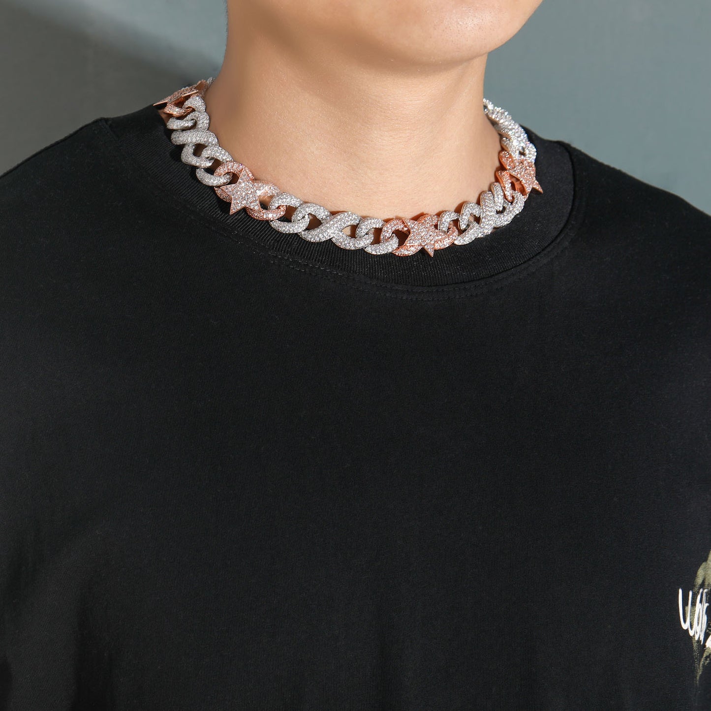Collar de Estrella Bicolor con Circonitas 5A – Flow Europeo y Americano
