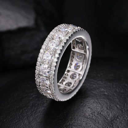 Anillo de Moissanita Exquisito en Plata S925 –Elegancia y Brillo Inigualable