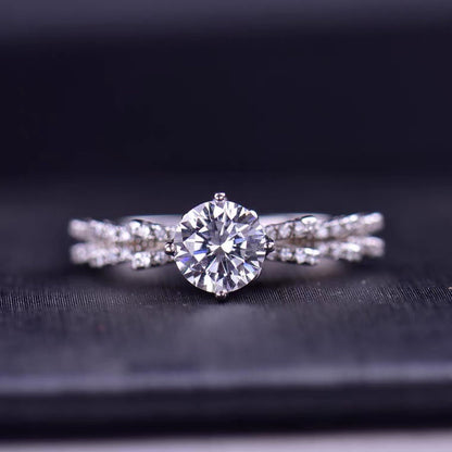Anillo con lazo – Bañado en plata, moissanita y diamantes