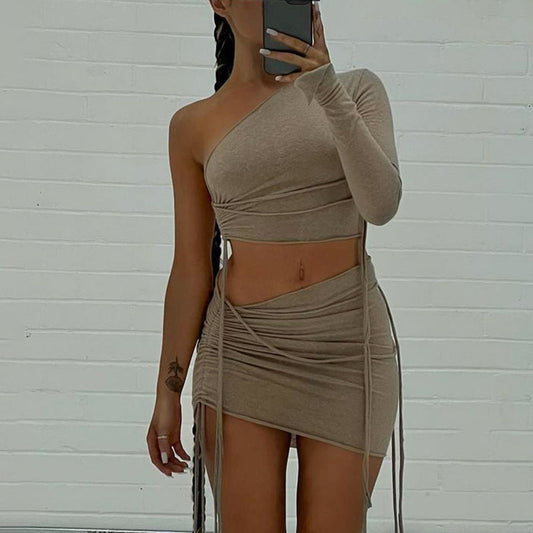 Conjunto Sexy Mujer – Falda con Cordón Lateral + Top de Un Hombro Descubierto